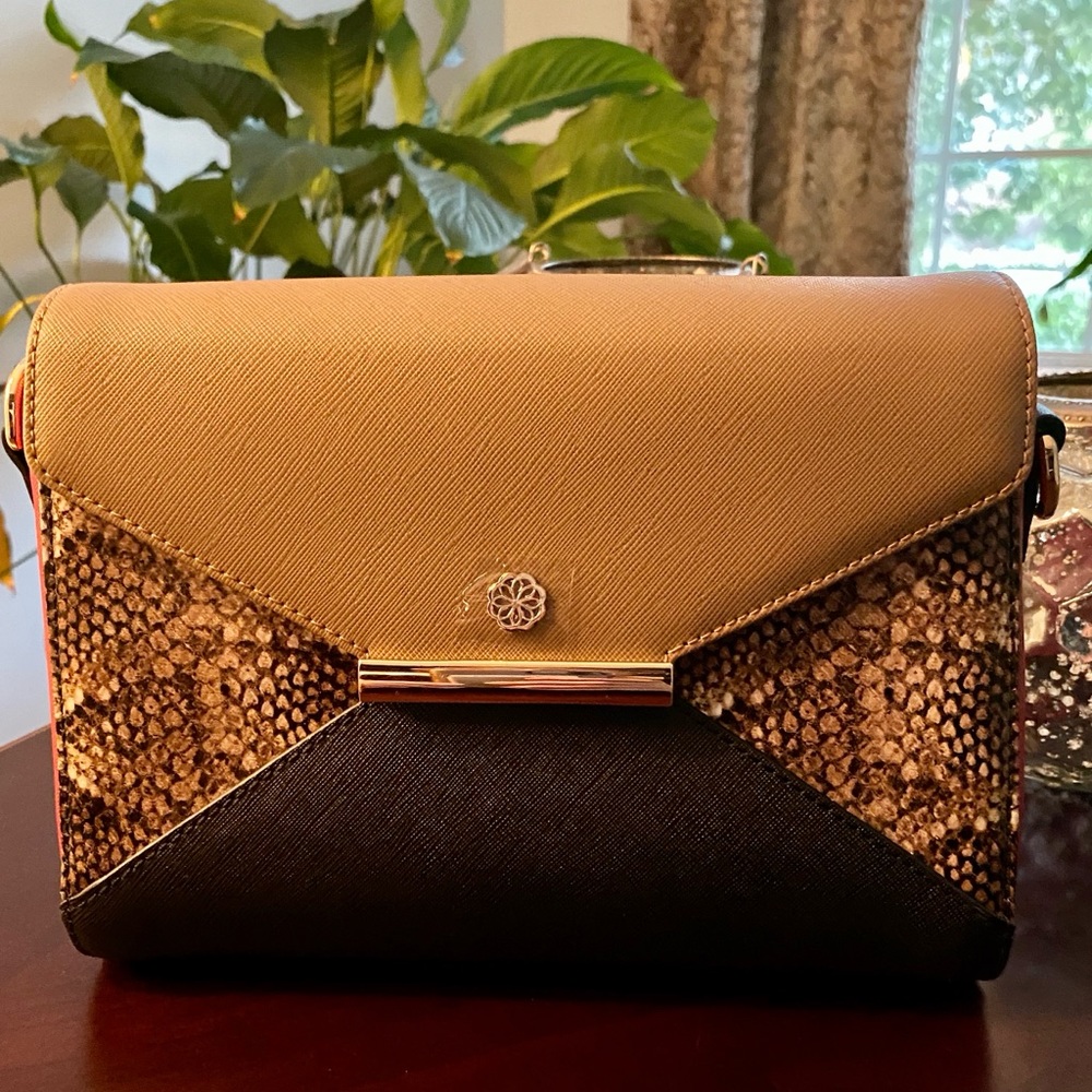 COPY - Cristina Sabatini Amanda Crossbody Handbag
